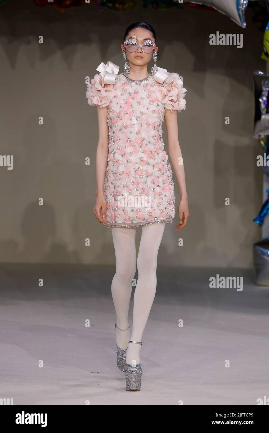 Paris, France. 4th July, 2022. A model presents a creation from the Fall/Winter 2022-2023 Haute Couture collection of Giambattista Valli during the Paris Fashion Week, in Paris, France, July 4, 2022. Credit: Piero Biasion/Xinhua/Alamy Live News Stock Photo
