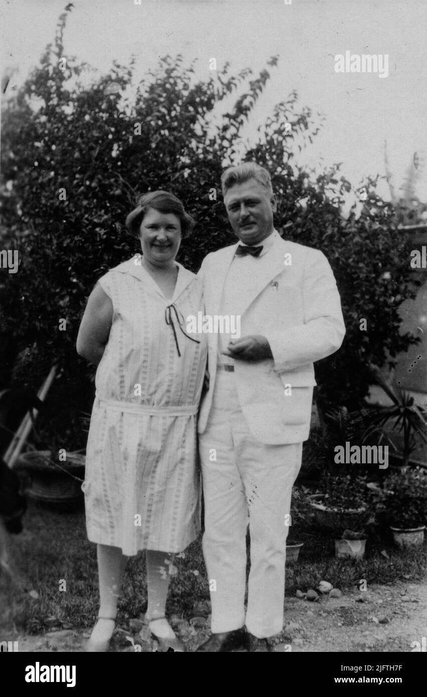 Portrait of Adriaan Marius Jacobus (Maas) Dekker (02/04/1988 - 00/00/00) and wife Maria Jacoba Diderika (Riet) Ophorst (22/03/1890 - 00/00000), daughter of pharmacist Jacobus Richardus Ophorst (20/03/1855 - 10/06/1937) and wife Adriana Diderika van Houwinge (16/10/1862 - 07/08/1925). Adriana Diderika is the sister of Joachimus (Chiem) van Houwinge (24/03/1859 - 22/02/1936), coal trader, large landowner on and adjacent to the Kwakkenberg and founder of the Villapark of the same name Stock Photo