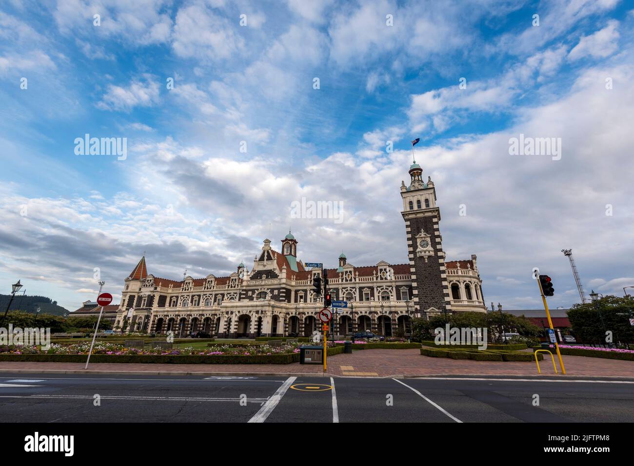 dunedin-new-zealand-urban-hi-res-stock-photography-and-images-alamy