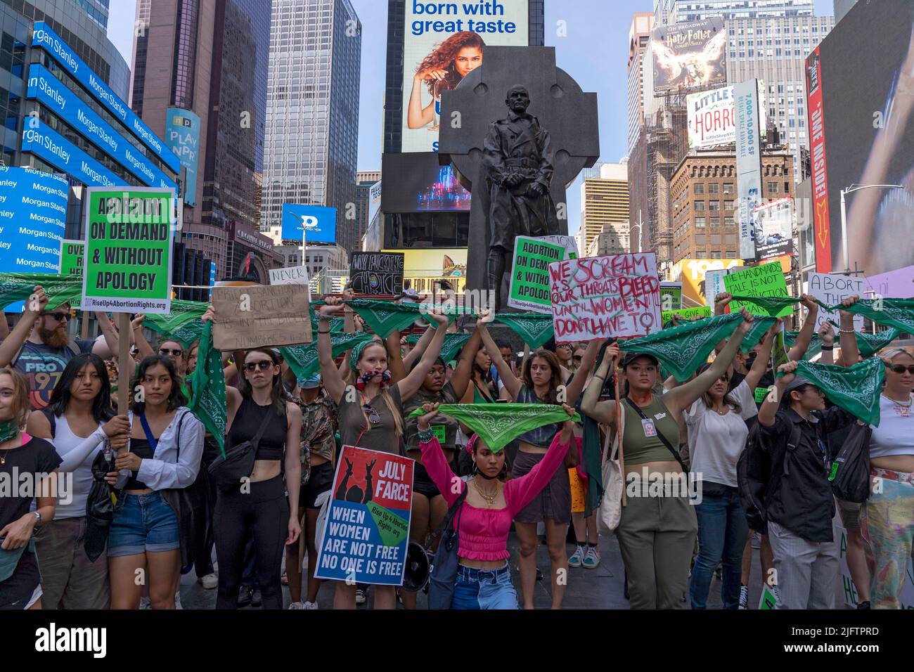 New York, United States. 04th July, 2022. Participants Holding Green ...