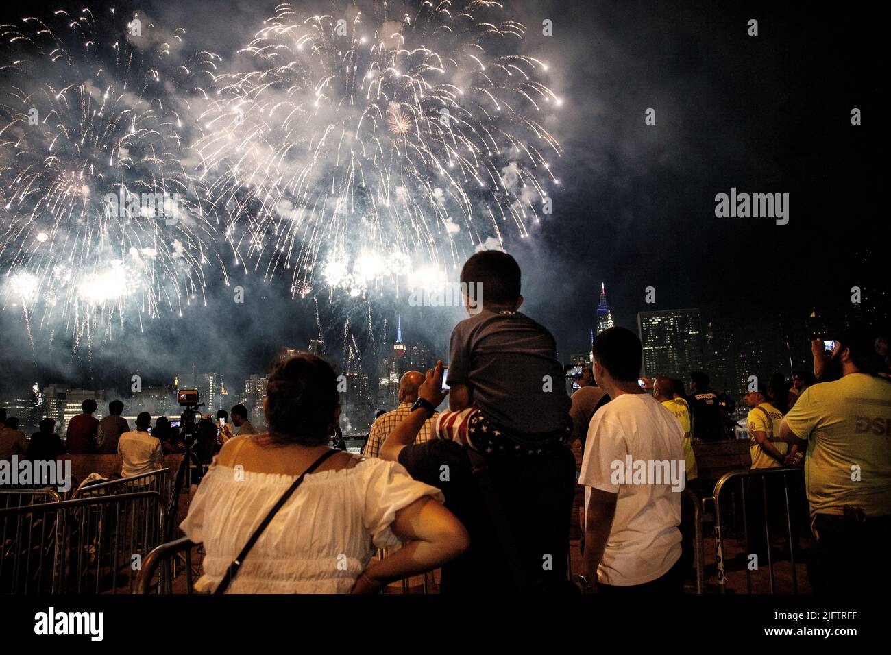 july 4 fireworks in queens ny