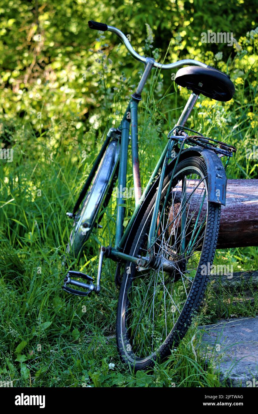 Gammal cykel hi-res stock photography and images - Alamy