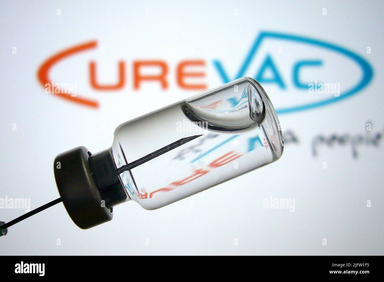 ARCHIVE PHOTO: Curevac sues Biontech.. CureVac: Approval maybe as early as May? Topic image, symbolic photo: Curevac Corona vaccine. Vaccination jar and disposable syringe with vaccine for injection with a cannula. Â Stock Photo