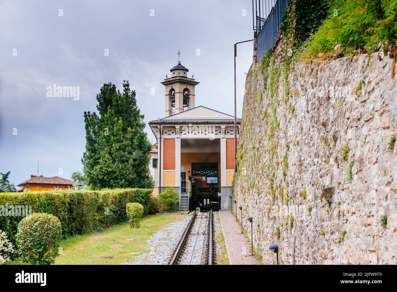 Arriving at San Vigilio station. The Bergamo San Vigilio funicular, Funicolare di BergamoSan Arriving at San Vigilio station. The Bergamo San Vigilio funicular, Funicolare di BergamoSan