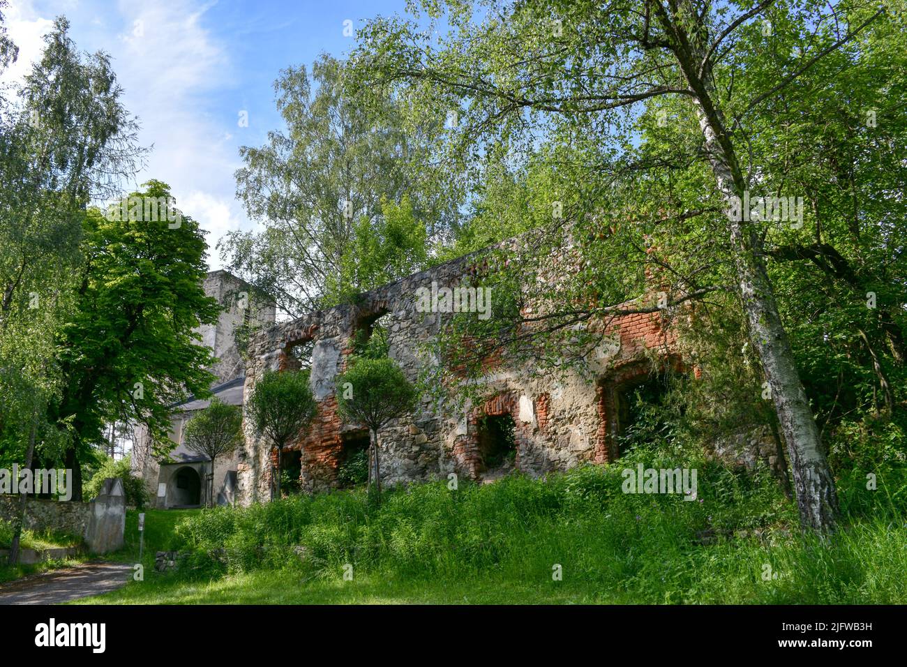 Döllersheim, Truppenübungsplatz, Ruinen, Pfarrhof, Schule, Dorfschule, Grundmauern, Mauerwerk, Mauerreste, Stein, verfallen, Fenster, Allensteig, ausg Stock Photo
