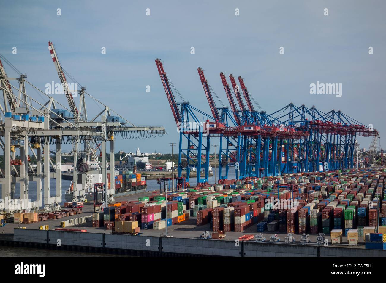 port of hamburg Stock Photo - Alamy
