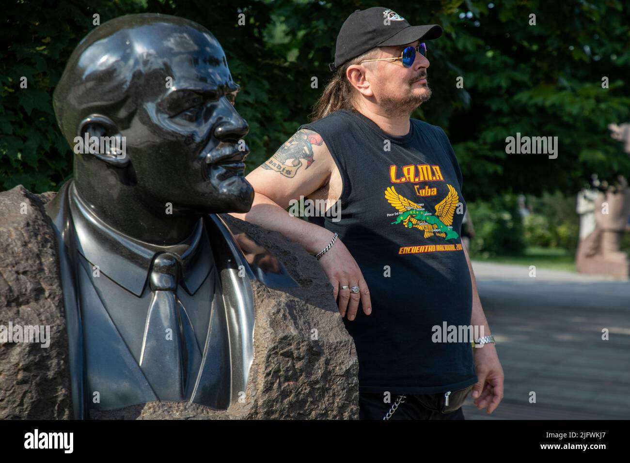 Moscow, Russia. 26th of June, 2022. A bust of Vladimir Lenin made of black stone by the sculptor Merkulov at the Fallen Monument Park of Muzeon Arts Park in Moscow, Russia Stock Photo