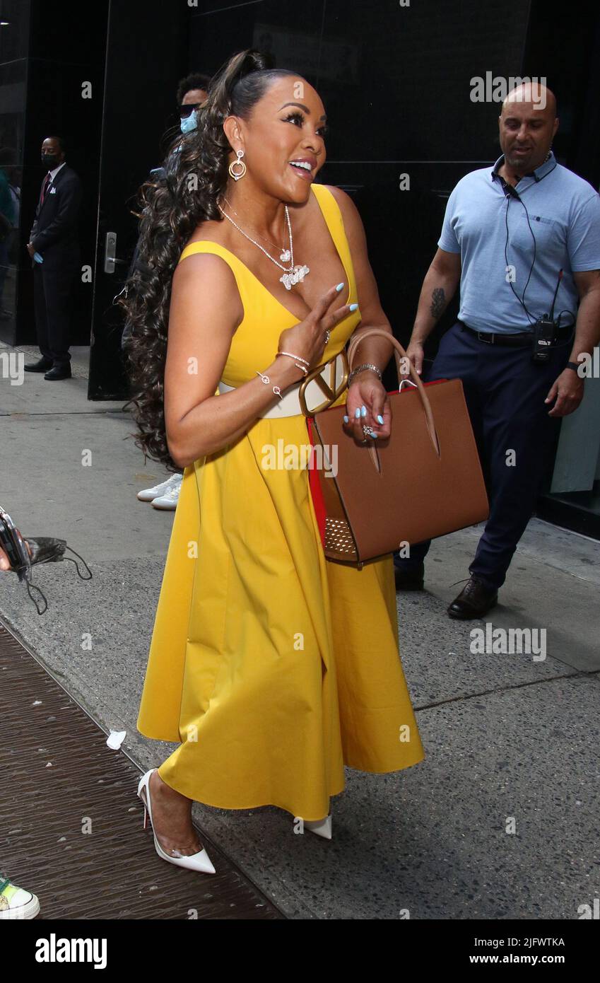 Vivica A. Fox Leaving Live With Kelly And Ryan -PICTURED: Vivica A. Fox