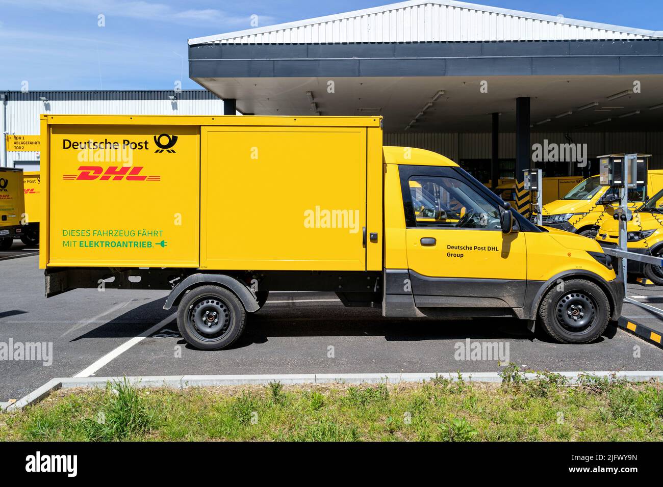 Dhl warehouse hi-res stock photography and images - Page 2 - Alamy
