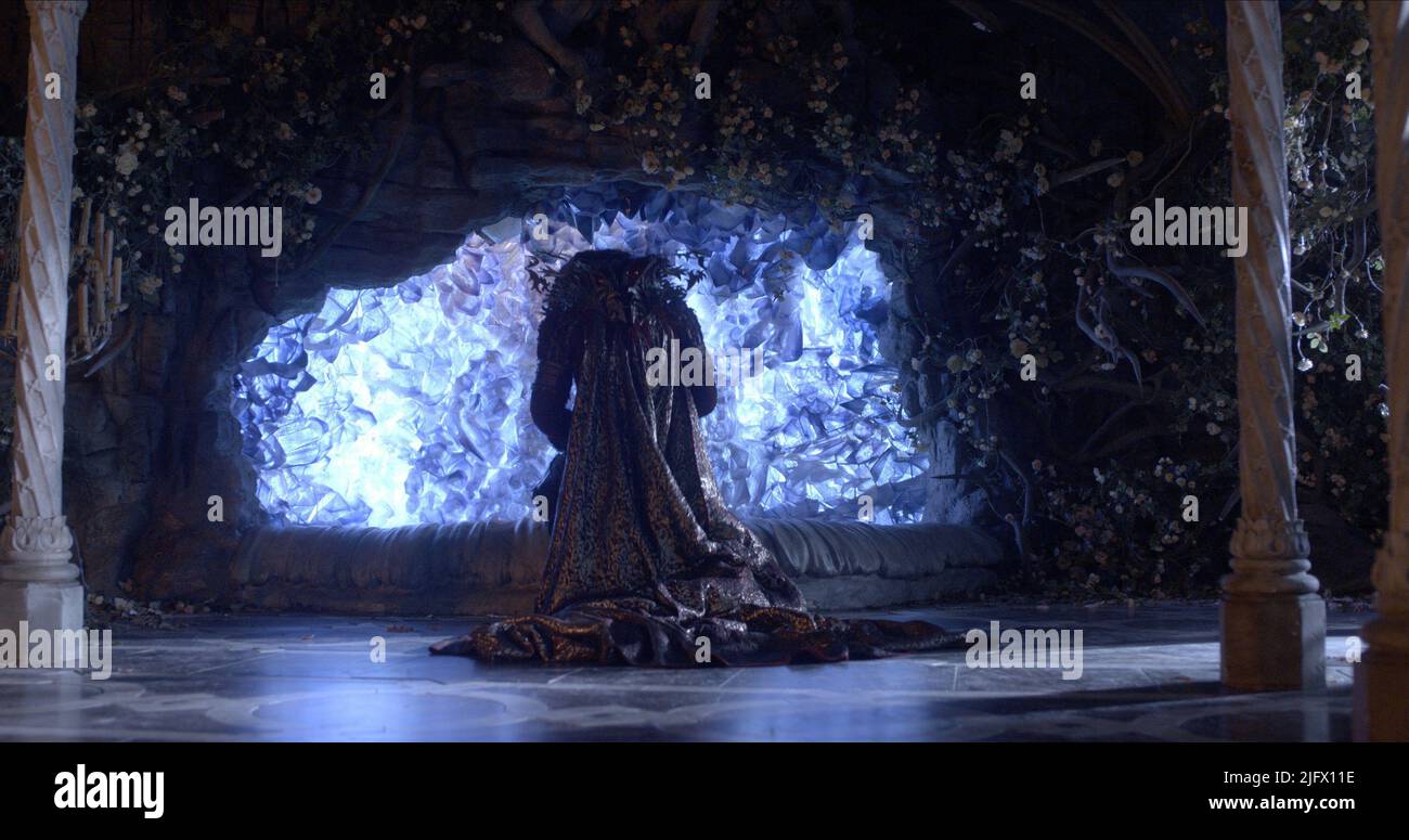 VINCENT CASSEL, BEAUTY AND THE BEAST, 2014 Stock Photo Alamy