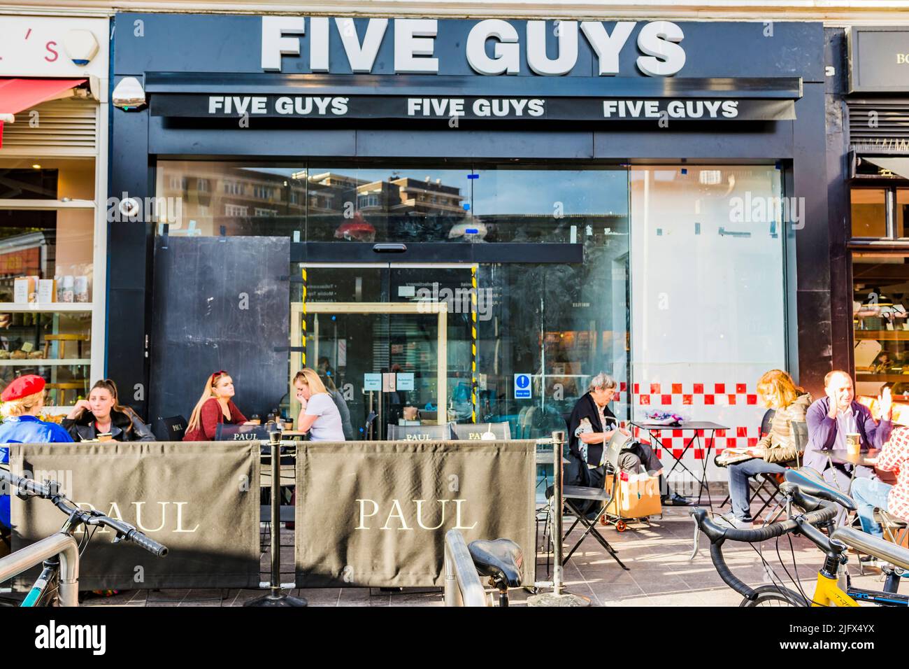 Five guys burgers uk hires stock photography and images Alamy