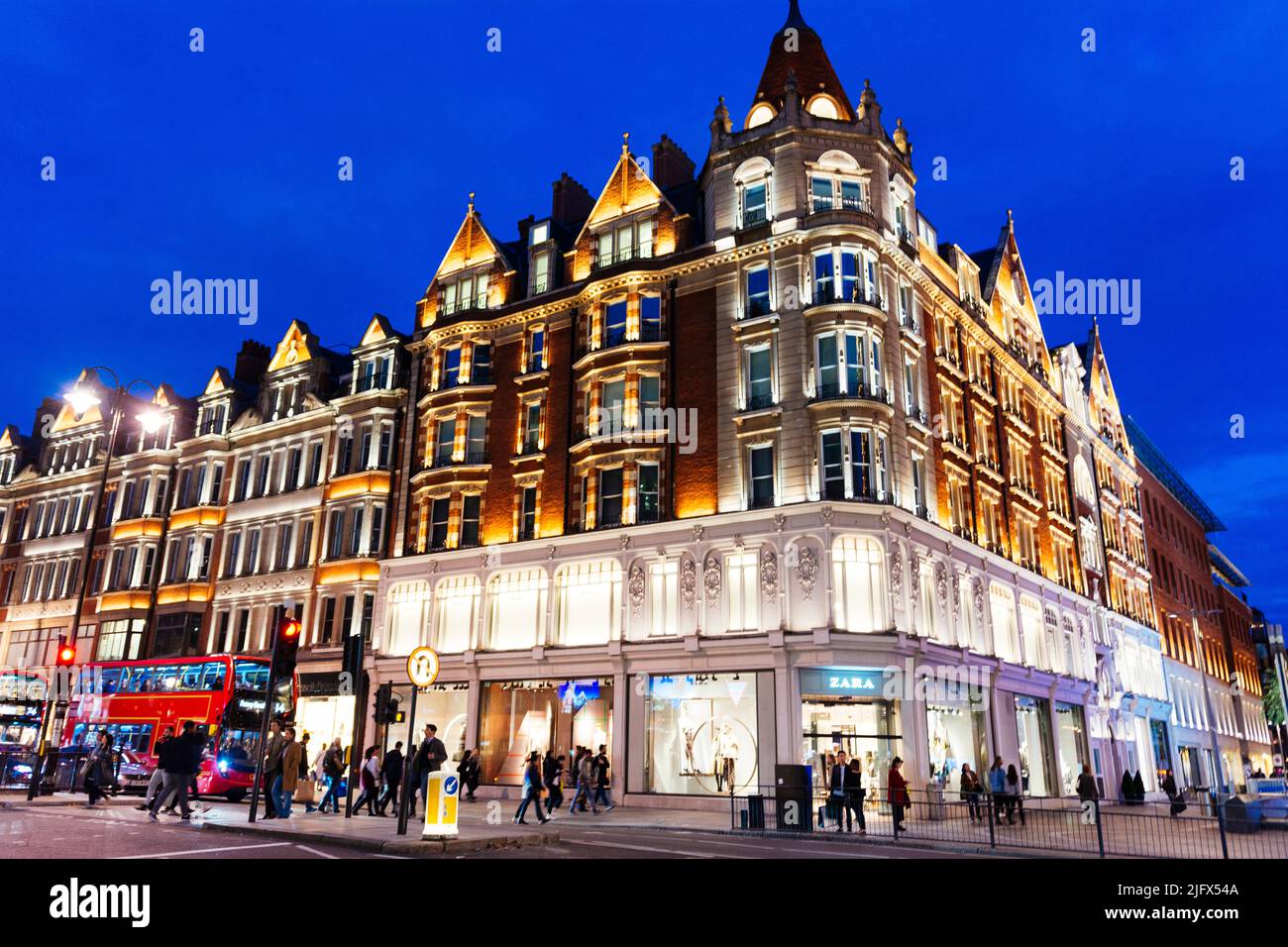 Zara store. ZARA is a Spanish apparel retailer specializes in fast fashion. Knightsbridge. Westminster and Royal Borough of Kensington and Chelsea. Lo Stock Photo