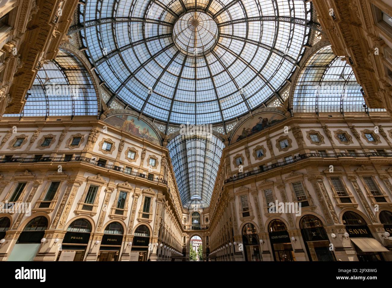 The Galleria Vittorio Emanuele II in Milan One of the world #39 s oldest The Galleria Vittorio Emanuele II in Milan One of the world #39 s oldest