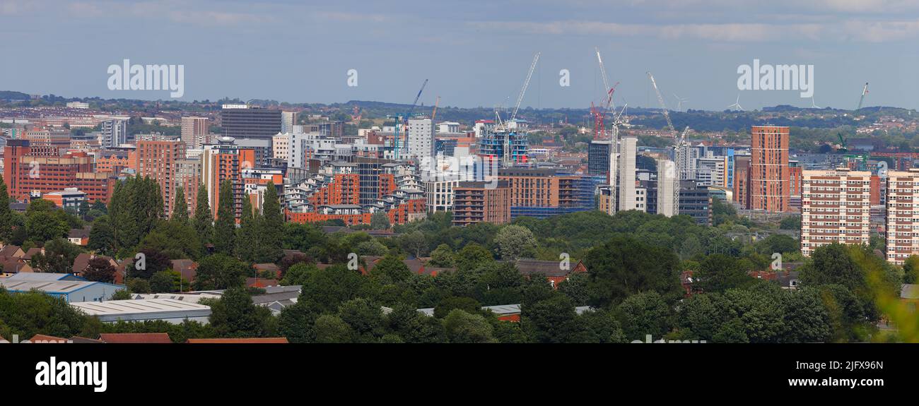 Leeds skyline from cabbage hill hires stock photography and images Alamy