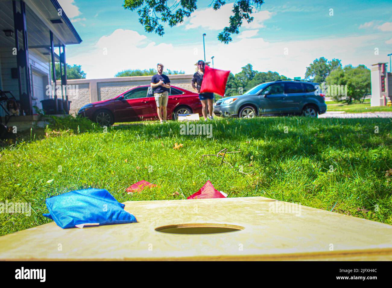 Outdoor bean bag game hi-res stock photography and images - Alamy