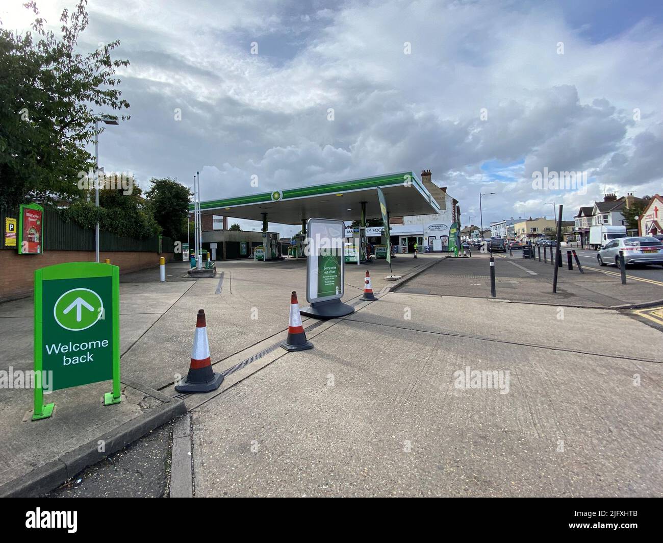 Stunning Live: Forecourts Without Fuel Set To Drop To 450 By Day's End Capture Illustration Stunning Live: Forecourts Without Fuel Set To Drop To 450 By Day's End Capture Illustration