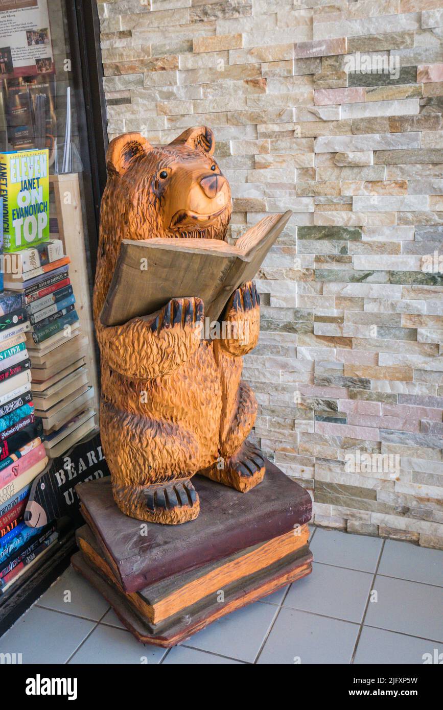Bearly used books is a used book store in Parry Sound, Ontario, Canada Stock Photo