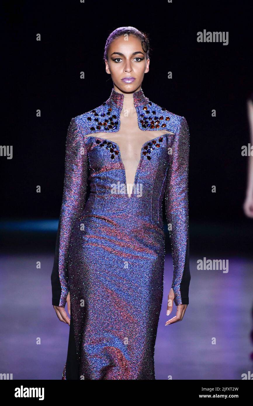 A model walks on the runway at the Fournier fashion show during Fall Winter  2022-2023 Haute Couture Fashion Show, Paris on July 5 2022. (Photo by Jonas  Gustavsson/Sipa USA Stock Photo - Alamy