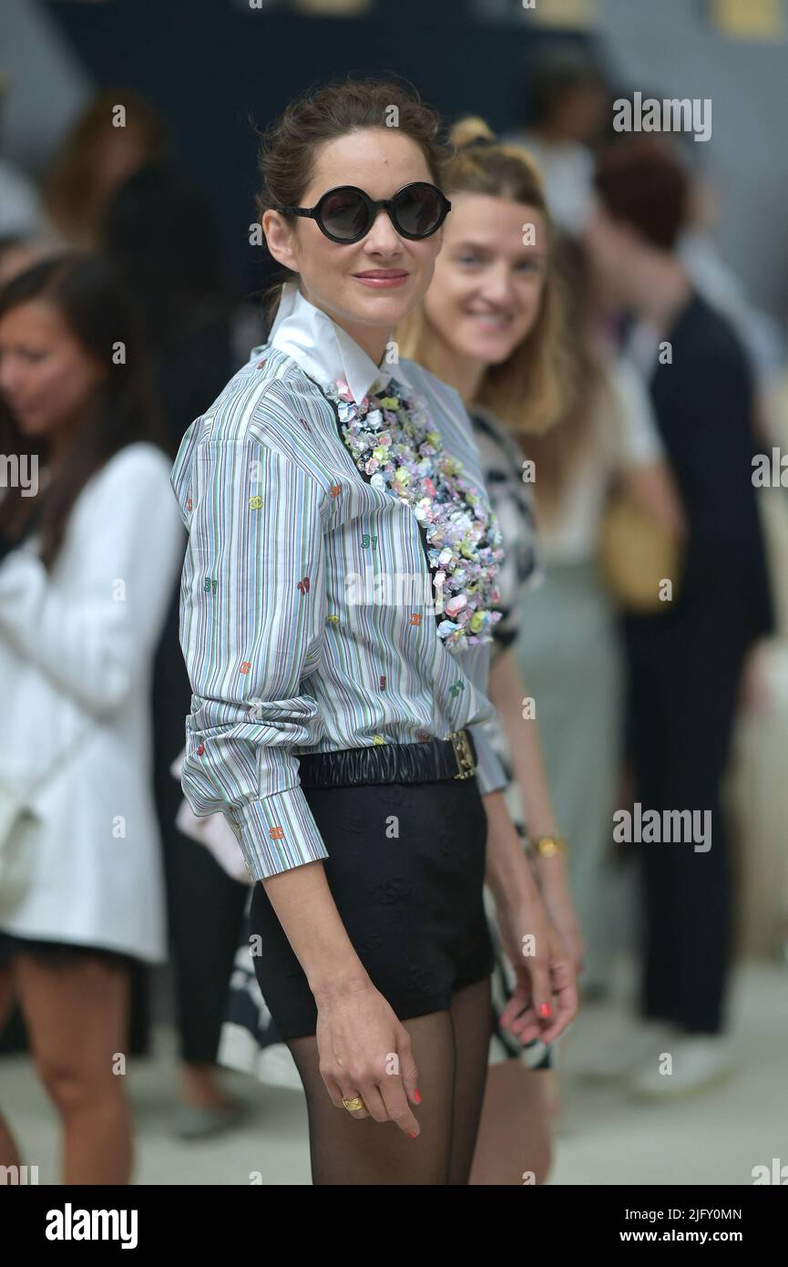 Marion Cotillard attends the Chanel Haute Couture Fall Winter 2022 2023 ...