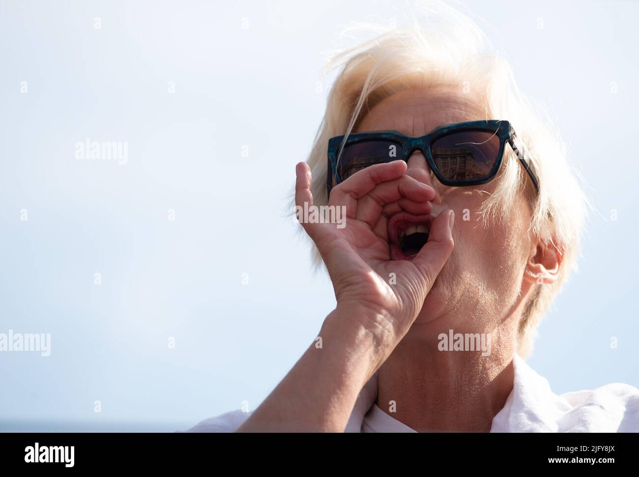 British actress Emma Thompson attends the Extinction Rebellion demonstration, London, in protest of world climate breakdown and ecological collapse. Stock Photo