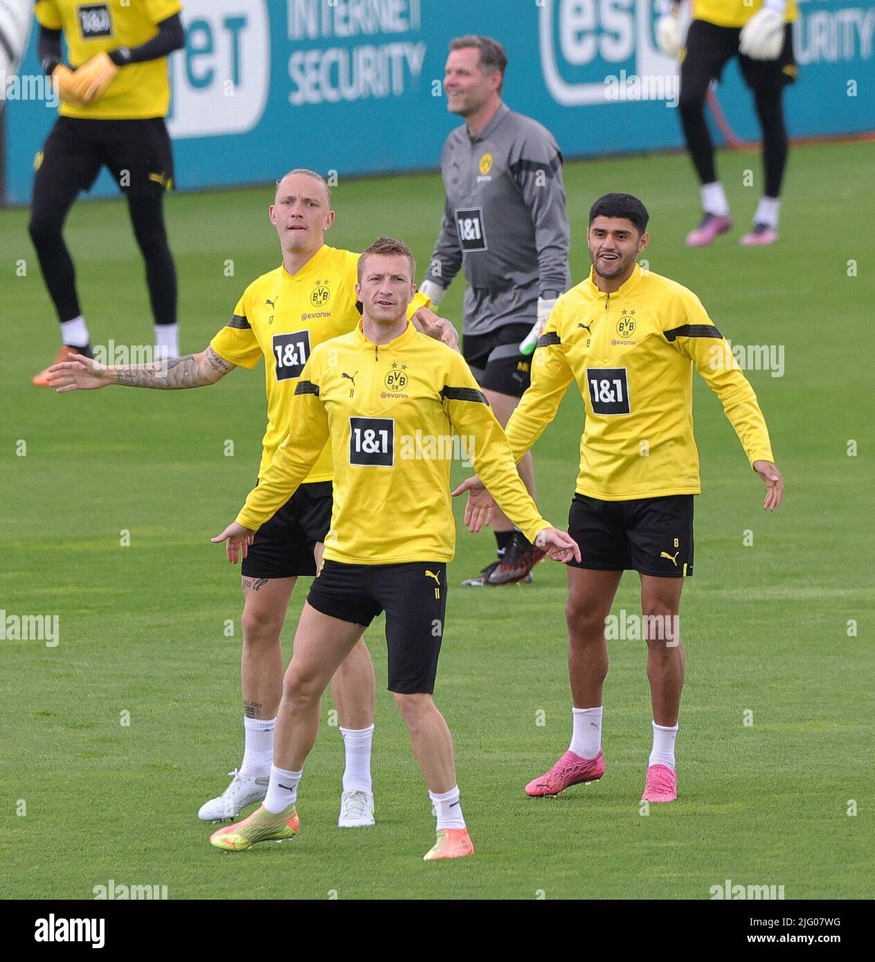 Exit, Germany. 14th July, 2022. firo : July 14th, 2022, football, 1st  Bundesliga, season 2022/2023, SC Verl - BVB, Borussia Dortmund Marco REUS,  BVB, single action Credit: dpa/Alamy Live News Stock Photo - Alamy