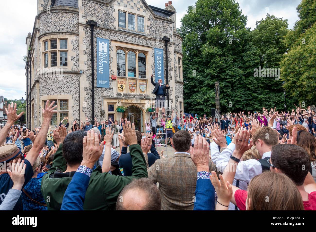 Performers at the Winchester Hat Fair in Hampshire, England, UK Stock