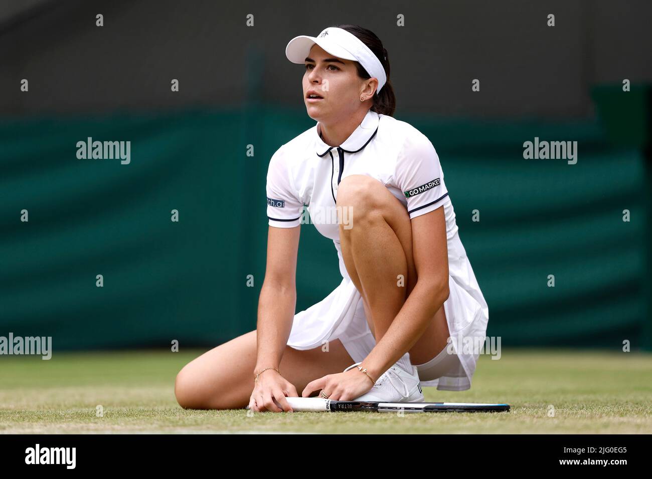 Ajla Tomljanovic appears dejected against Elena Rybakina in the women's
