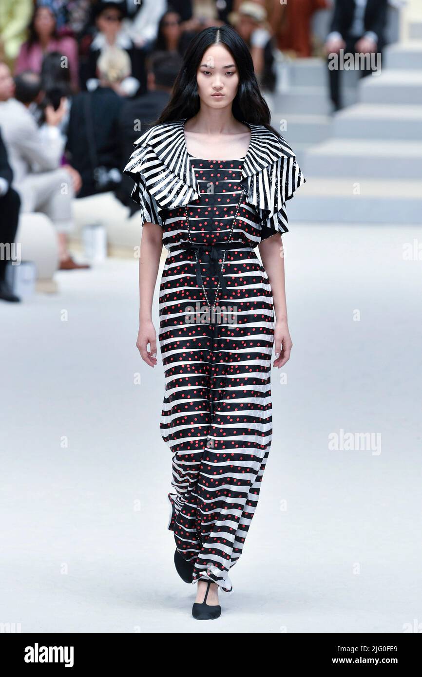 Runway Fall 2011 Chanel by Karl Lagerfeld Black & Ivory Knit Dress