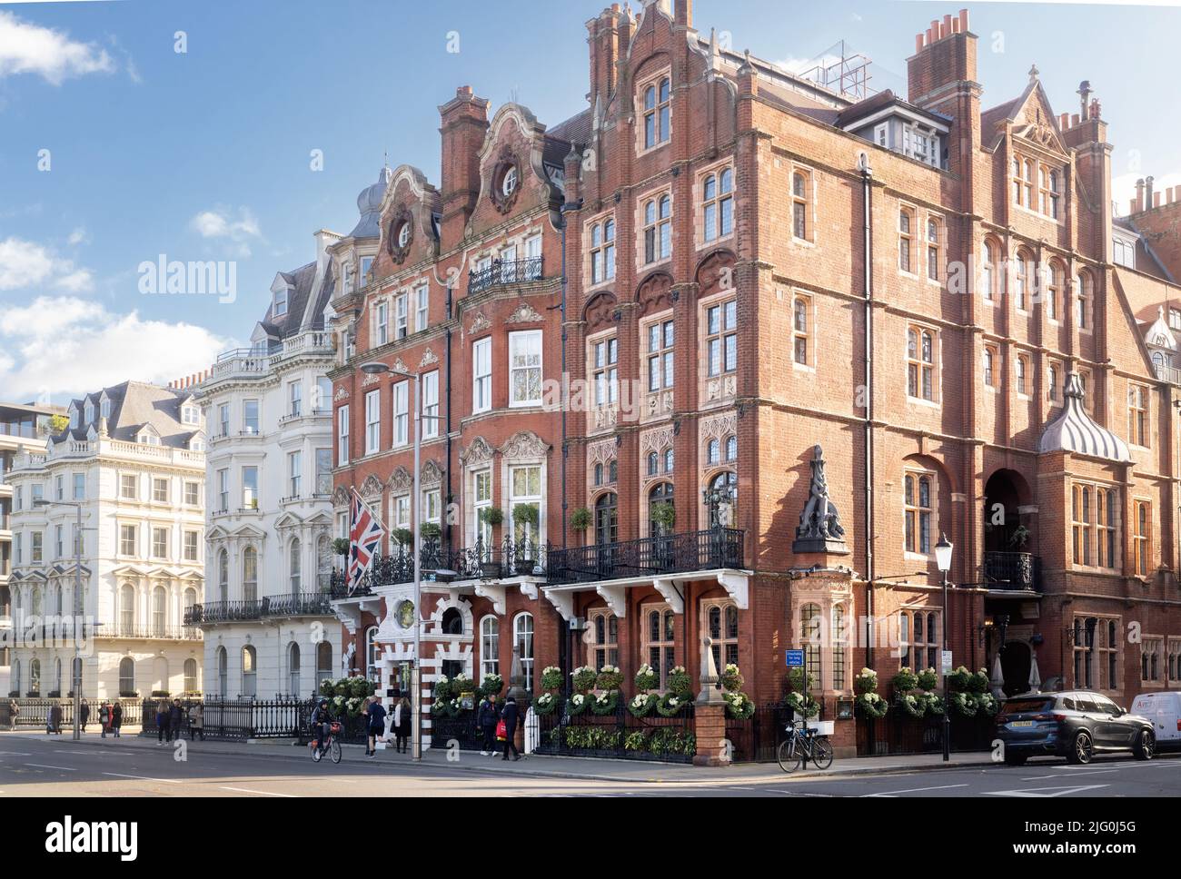 Kensington High Street is the main shopping street in Kensington, London Stock Photo