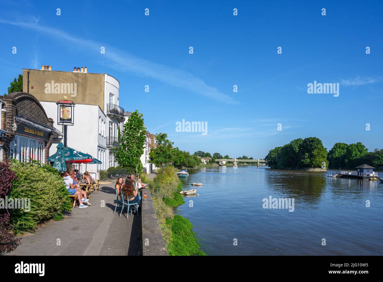 The Bell and Crown pub on the River Thames at Chiswick, London, England, UK Stock Photo