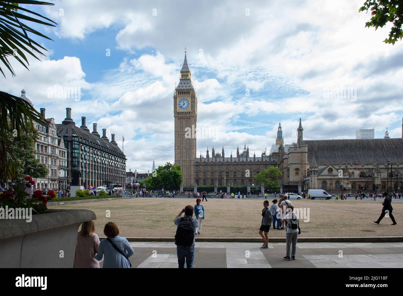 London 6th July 2022: General view of Big Ben the day after Rishi Sunak and Sajid Javid resigned as Chancellor of the Exchequer and Health Secretary, Stock Photo
