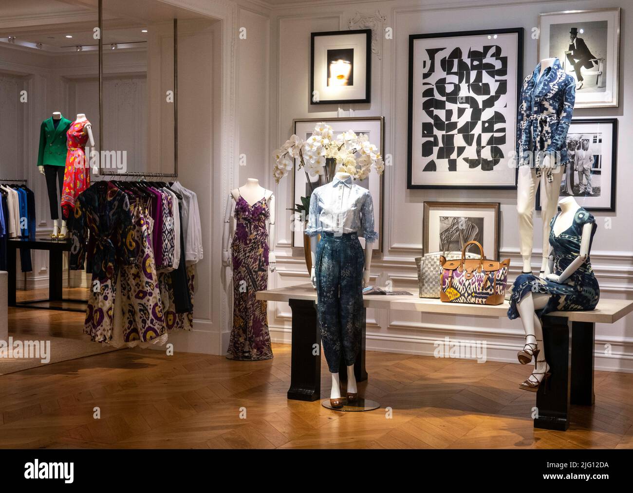 Ralph lauren store nyc hi-res stock photography and images - Page 2 - Alamy