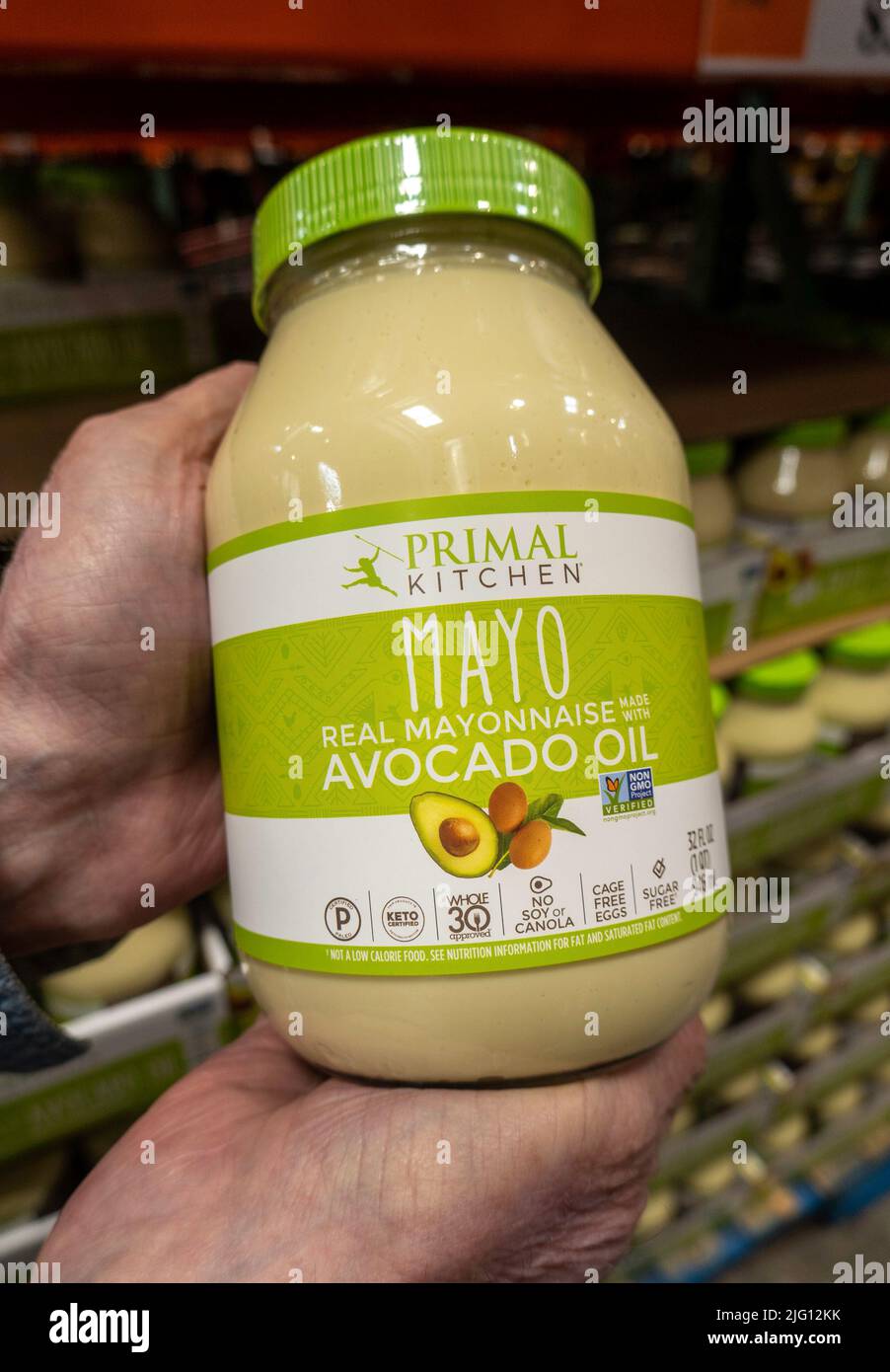 Primal Kitchen Avocado Mayonnaise. From plastic jar to glass jar. Why? :  r/Costco