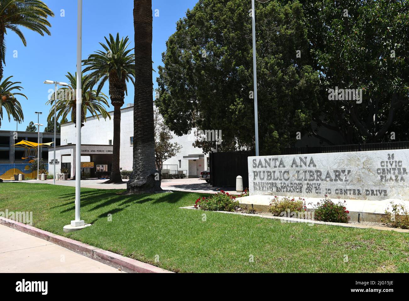 SANTA ANA, CALIFORNIA 4 JUL 2022 The Santa Ana Public Library in the