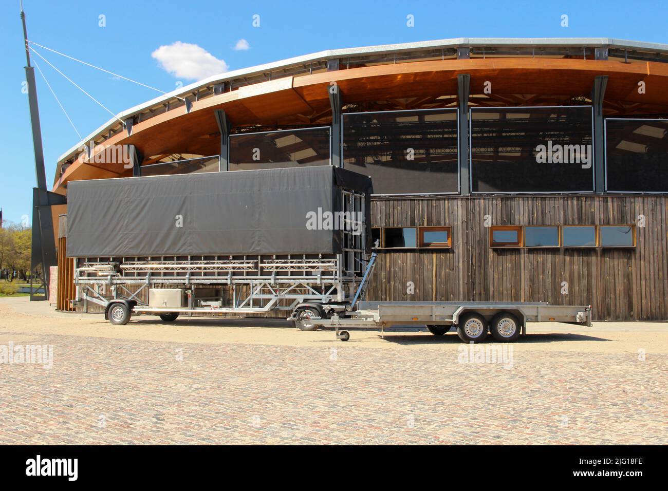 Open and roofed car trailers for commercial usage. Transportation