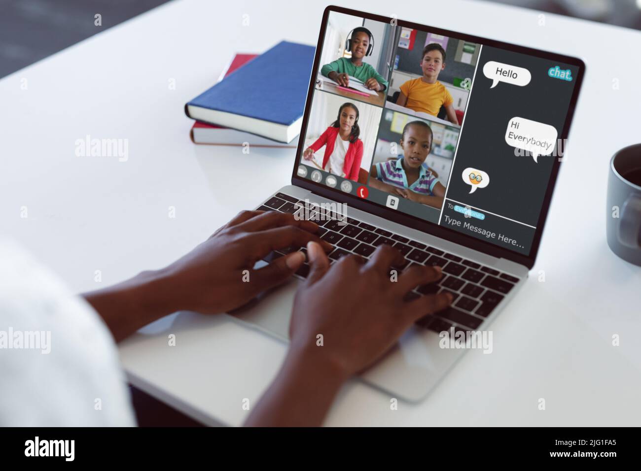 Typing class hi-res stock photography and images - Alamy