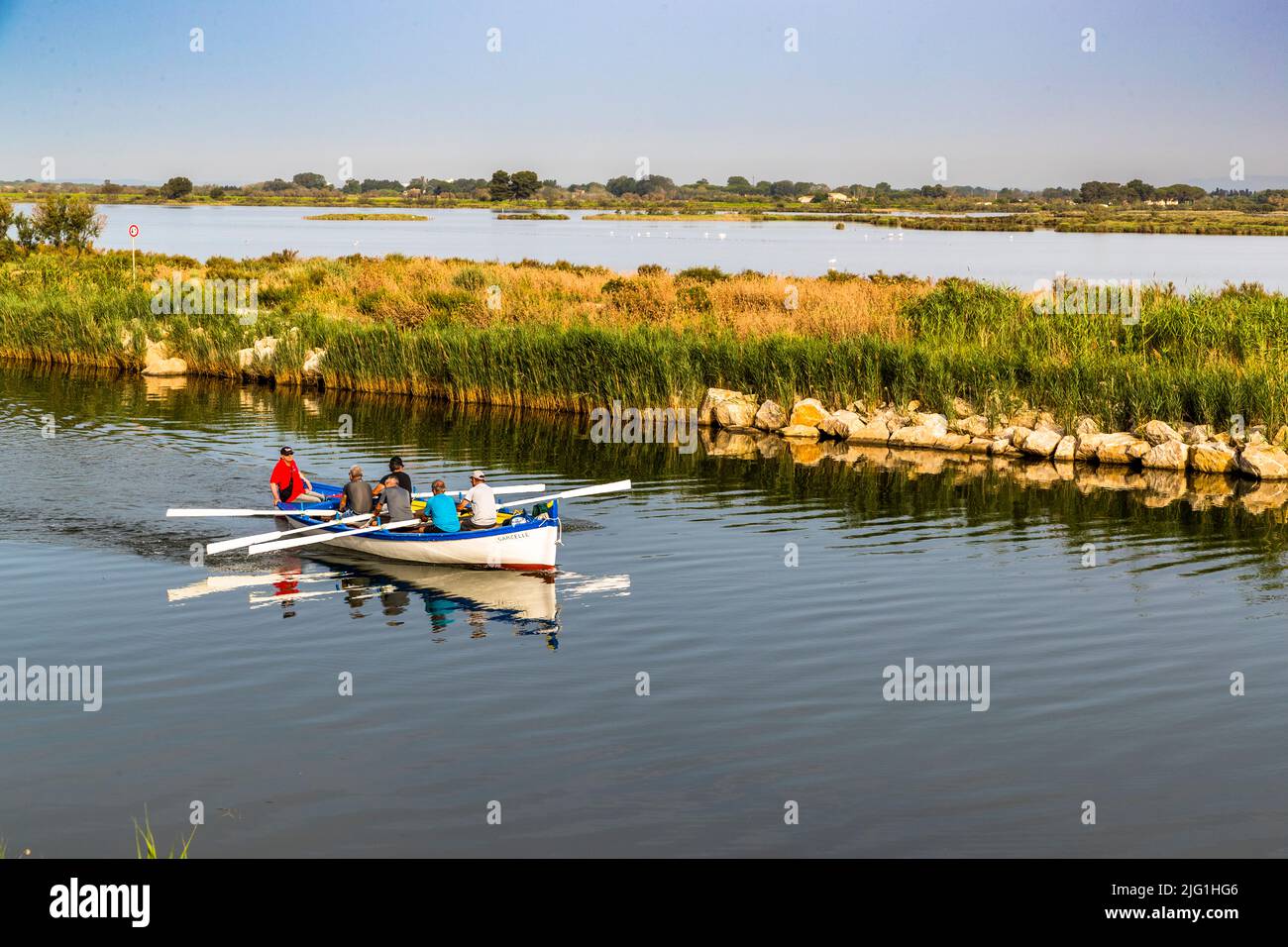 Watercraft rowing hi-res stock photography and images - Alamy