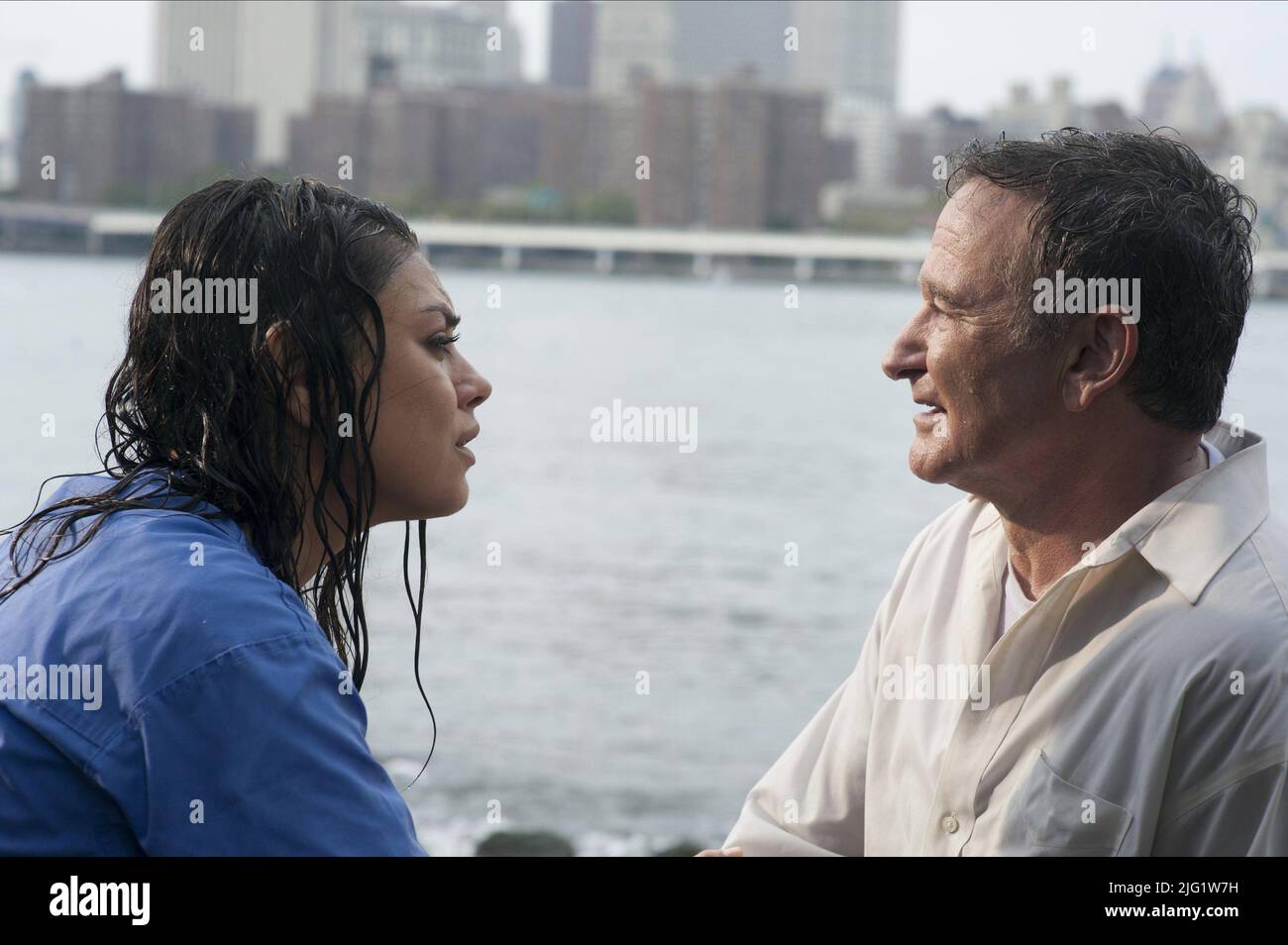 Mila kunis and robin williams hi-res stock photography and images - Alamy