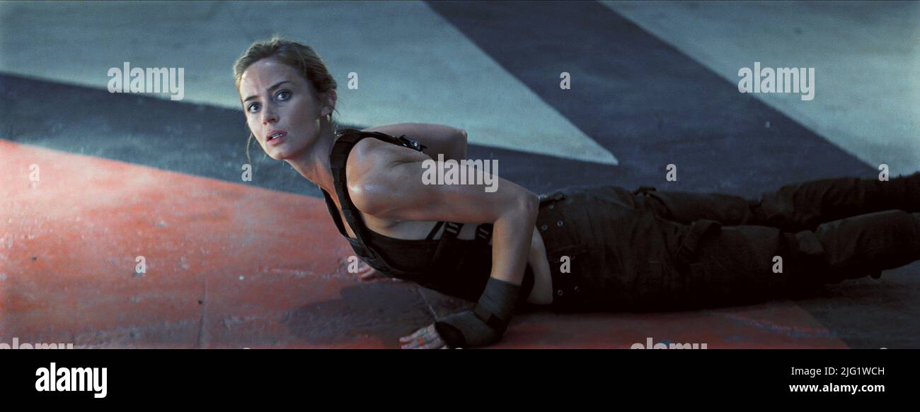 EMILY BLUNT EDGE OF TOMORROW 2014 Stock Photo Alamy EMILY BLUNT EDGE OF TOMORROW 2014 Stock Photo Alamy