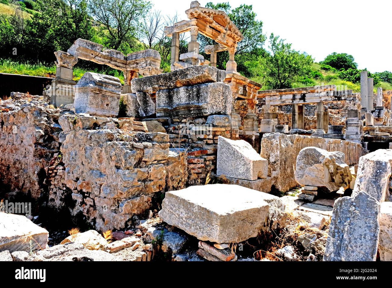 The Nymphaeum Traiani amongst the ruins of the once great city of Ephesus in Turkey Stock Photo