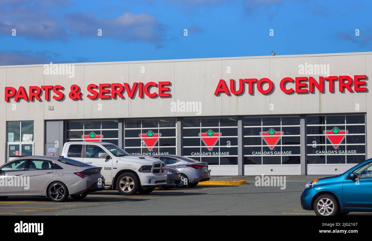Canadian automotive parts retail chain hires stock photography and