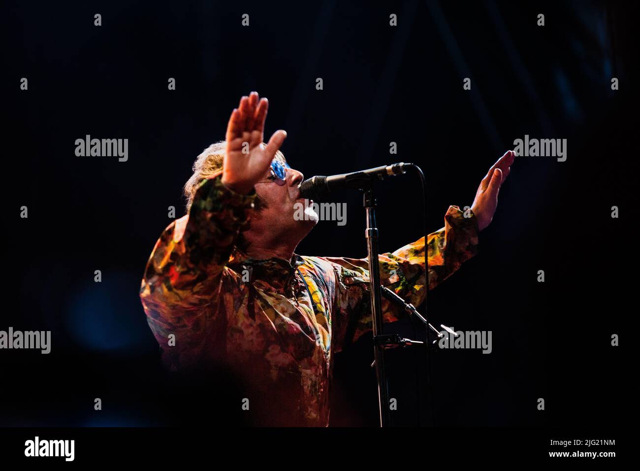 Foto del concerto di Liam Gallagher sul palco del Lucca Summer Festival in Italia Stock Photo