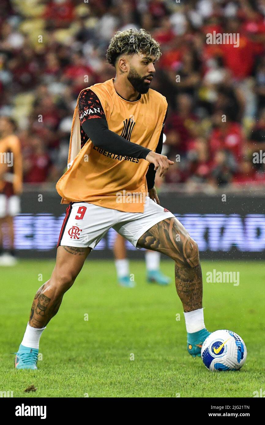 Rio De Janeiro, Brazil. 06th July, 2022. Gabriel Barbosa do Flamengo, moments before the match between Flamengo and Tolima (COL), for the round of 16 of the Copa Libertadores 2022, at the Maracana Stadium this Wednesday 06. 30761 (Marcello Dias/SPP) Credit: SPP Sport Press Photo. /Alamy Live News Stock Photo
