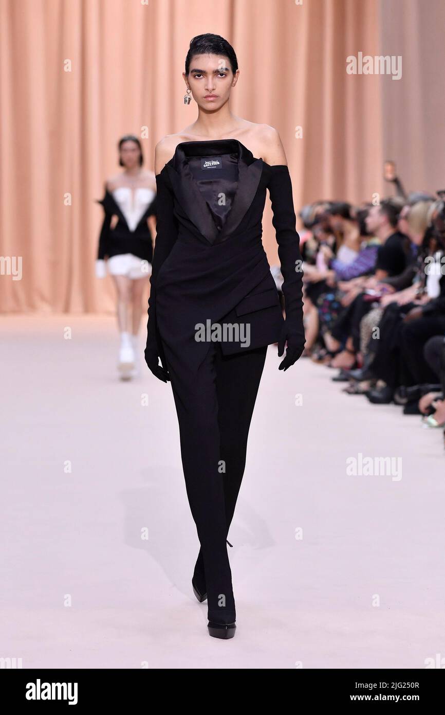 Oliver Rousteing fashion 