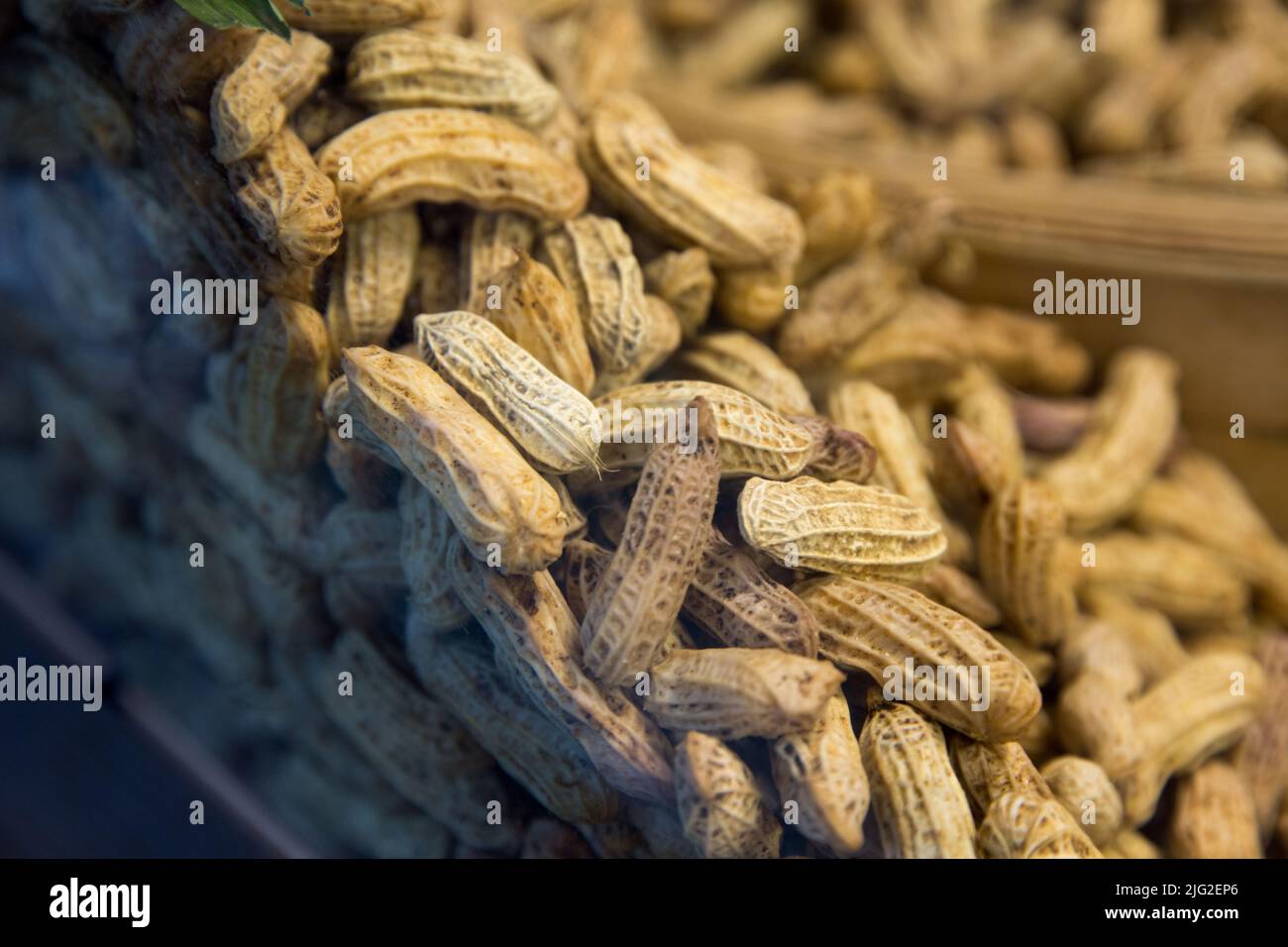 Boiled peanuts hires stock photography and images Alamy