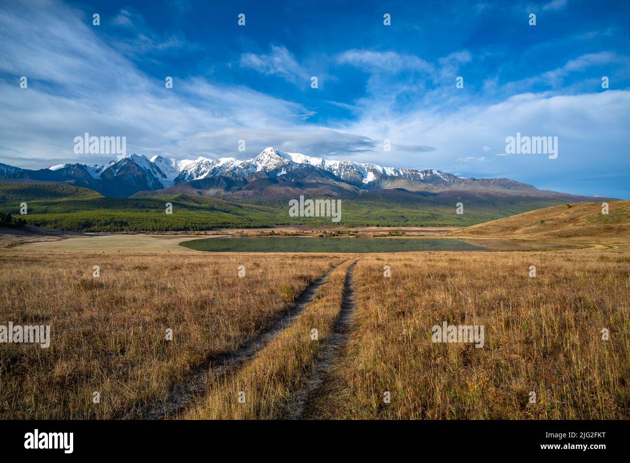 View of Dzhangyskol lake in Eshtykel plateau, Altai Republic, Siberia, Russia Stock Photo