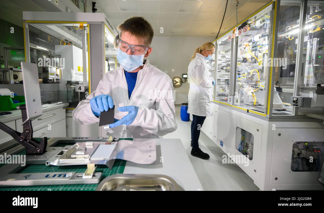 Chemical technical assistant hi-res 