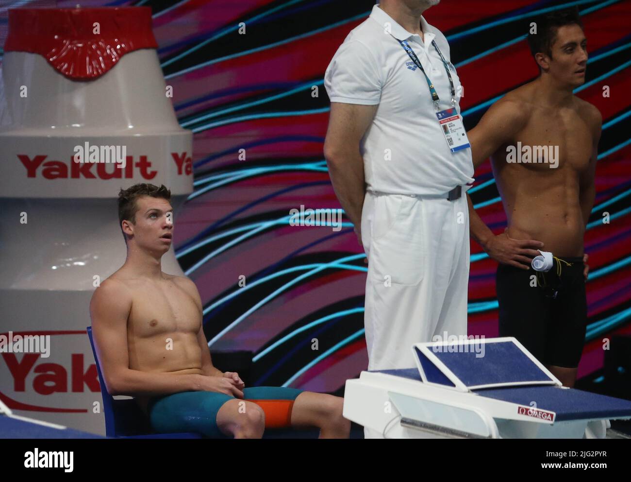 Leon Marchand and Jordan Pothain of France Finale 4 X 200 M Freestyle