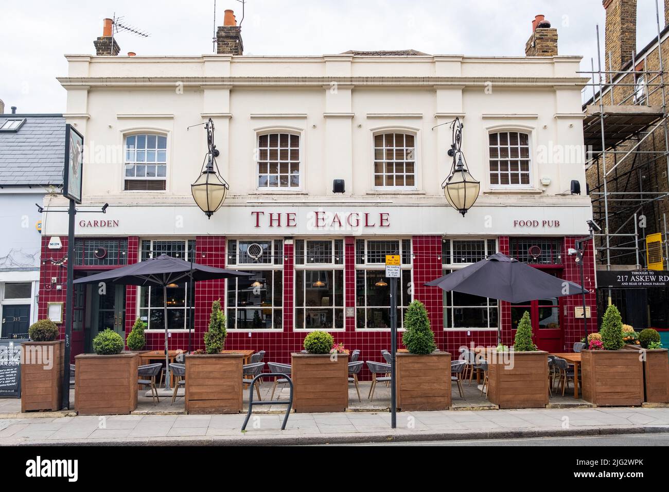 LONDON- June 2022: The Eagle pub on Askew Road in Shepherds Bush Stock Photo