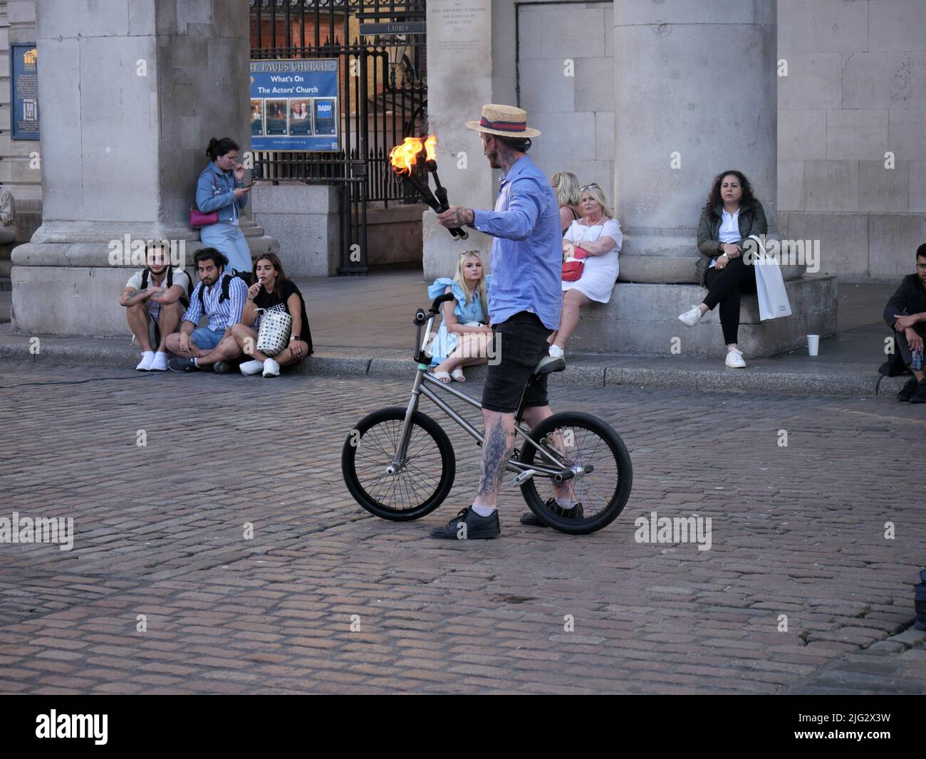 Street entertainer in Covent Garden, London Stock Photo